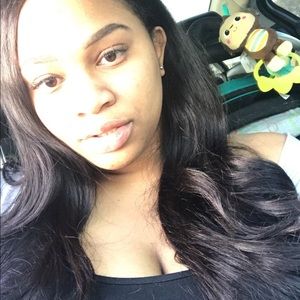 Meet your Posher, Simone